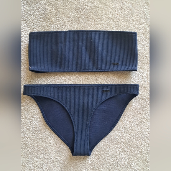 Triangl navy blue strapless ribbed bikini top - Picture 1 of 1